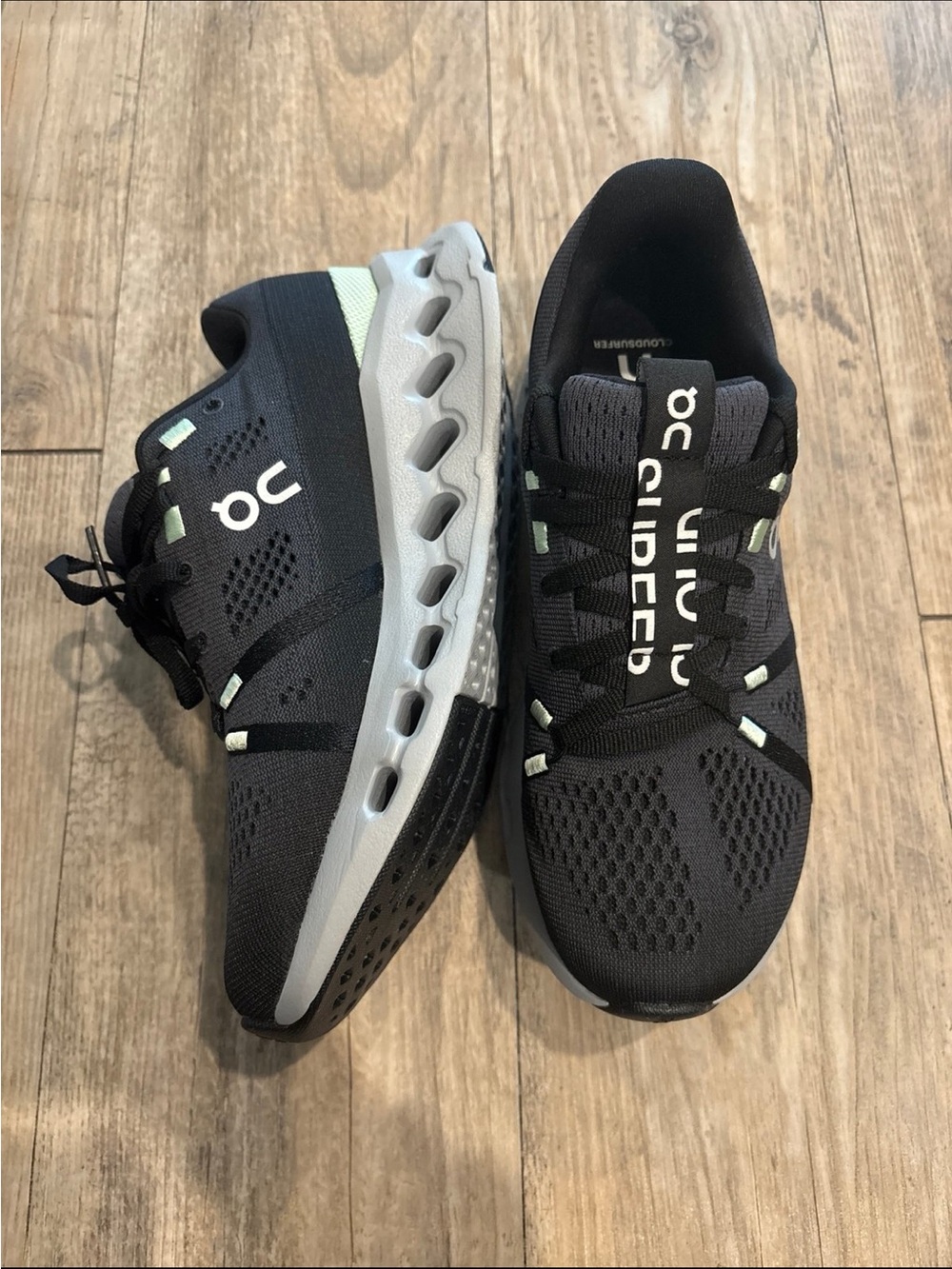 On Cloud Cloudsurfer Running Women's Athletic Shoes Size 7